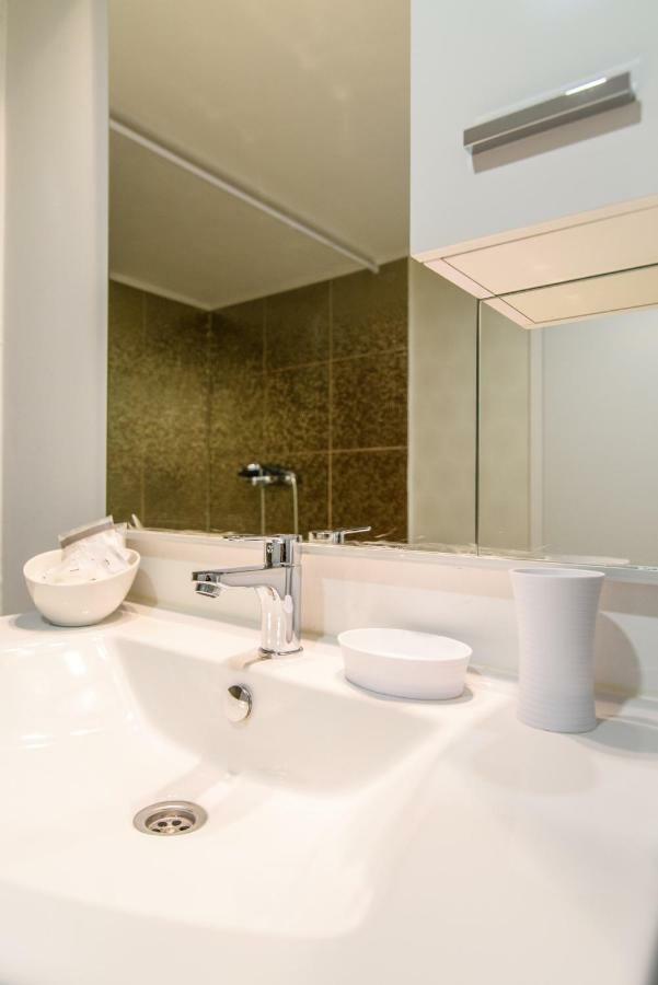 Studio Apartman Rea โตรกีร์ ภายนอก รูปภาพ