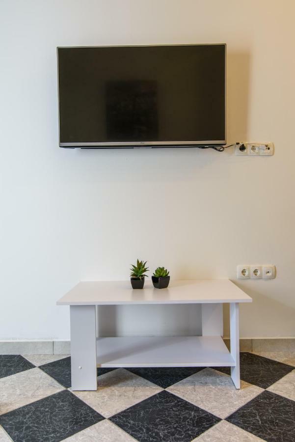 Studio Apartman Rea โตรกีร์ ภายนอก รูปภาพ